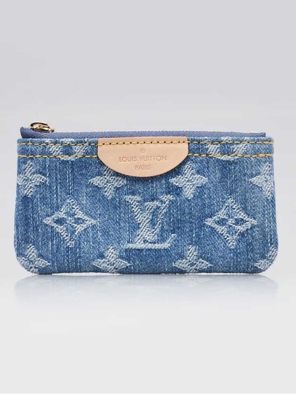 Louis Vuitton Key Pouch
Monogram Denim Blue